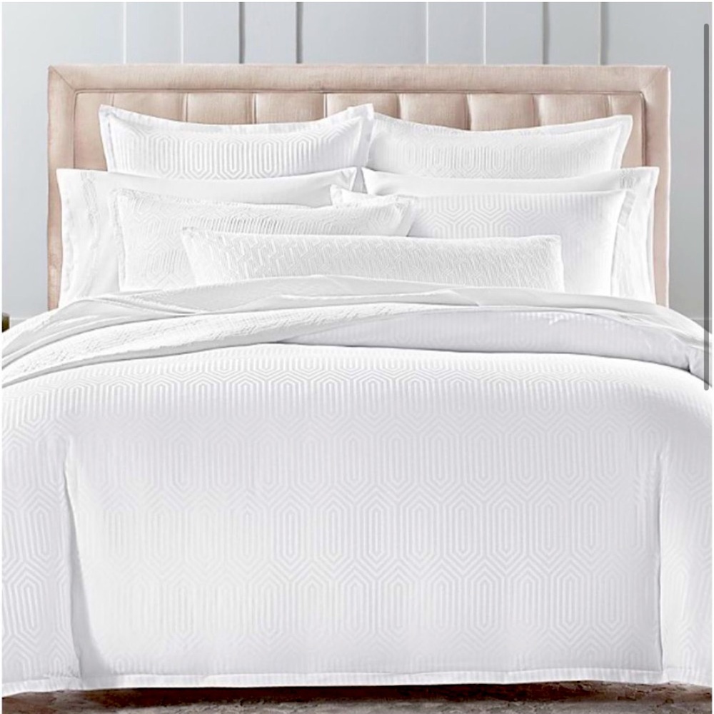 Hudson Park Collection Italian Tivoli Jacquard Standard Sham 20in x 28in White~